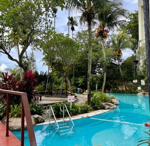 بنسيون Seaview Deluxe@rainbow Paradise Tg Bungah 4 6pax