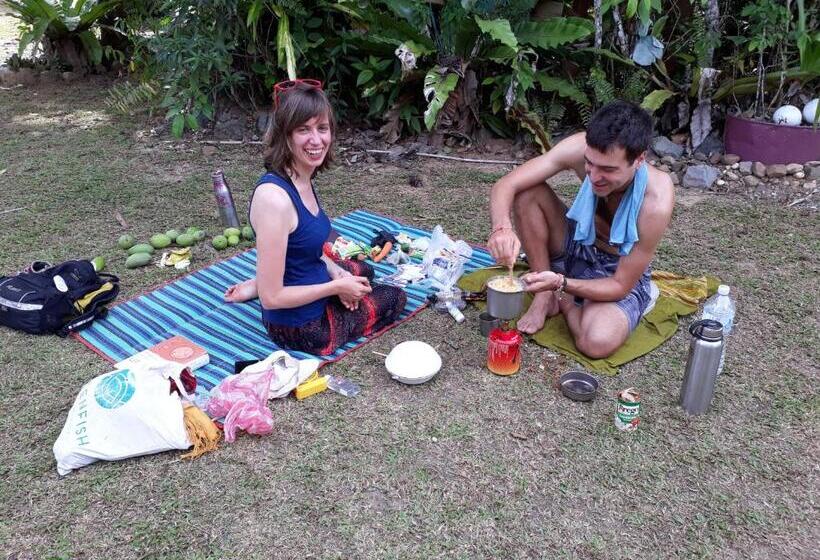 פנסיון Tahan Guest House