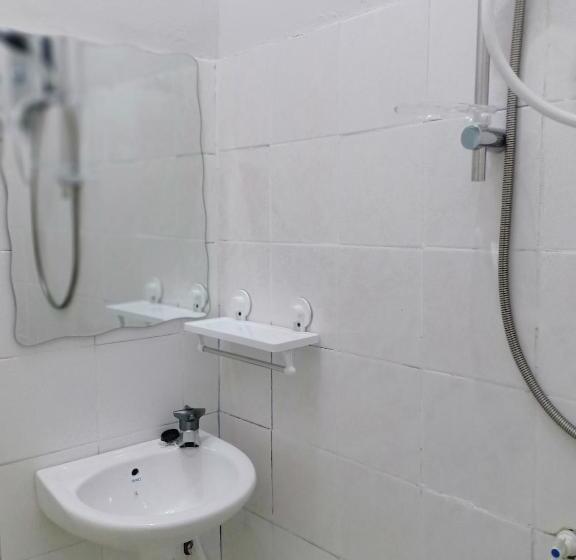 膳宿费 Tebing Guest House Taman Negara Malaysia Kuala Tahan