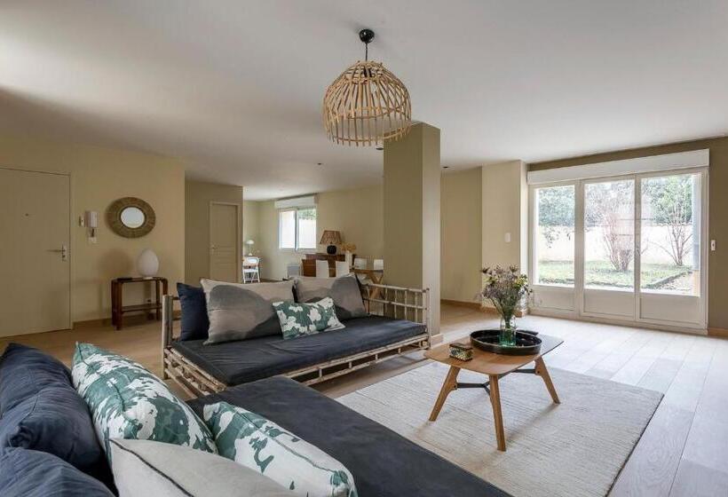 Пансион Villa Marcelline   Lyon