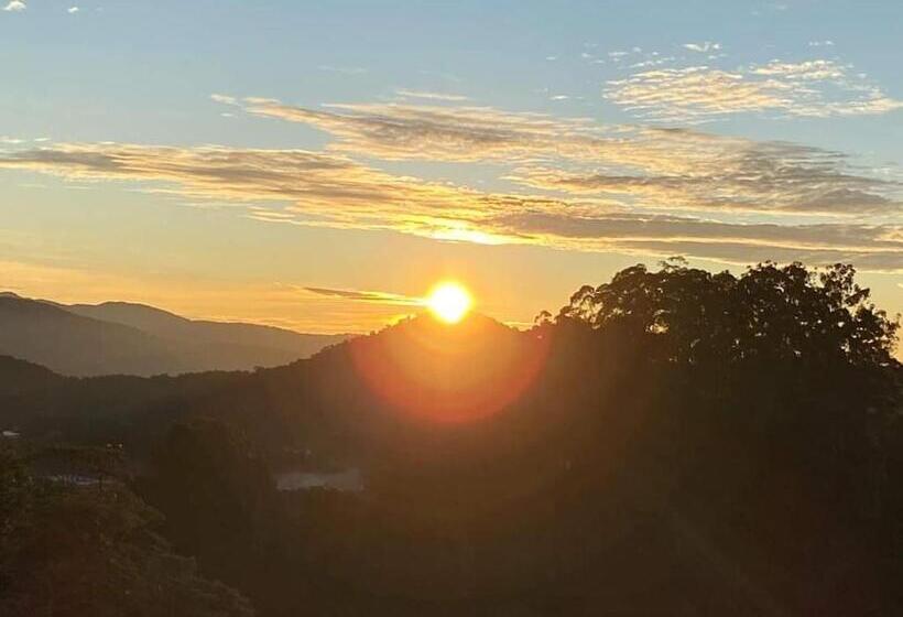 Курорт Cameron Highlands Blueberry Earth House