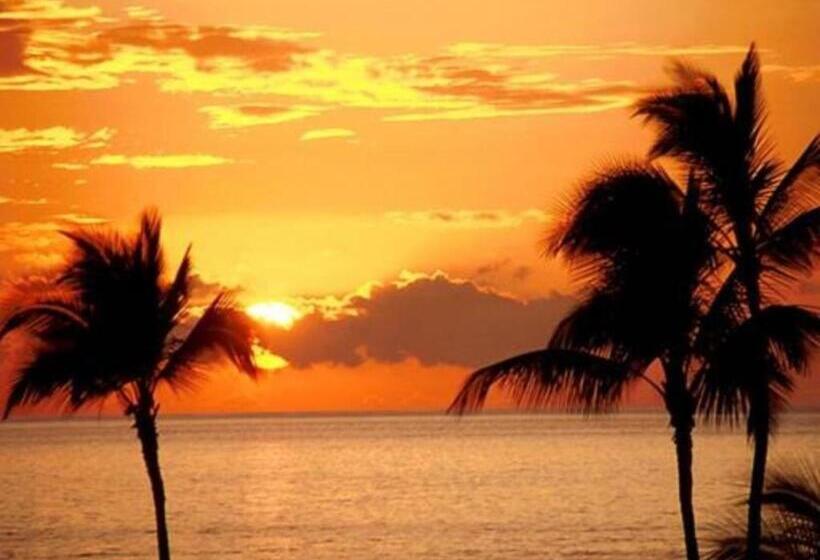 Ruiyas Sea View Condominium Portdickson