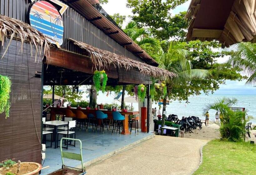 Seaview Deluxe@rainbow Paradise Tg Bungah 4pax