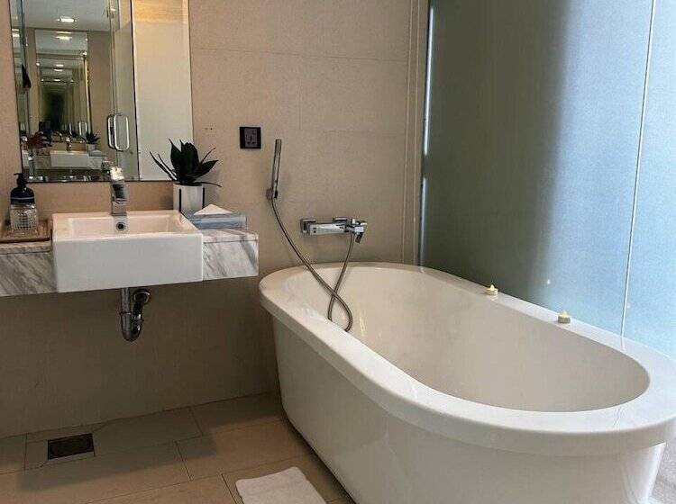 The Straits Melaka By Perfect Host