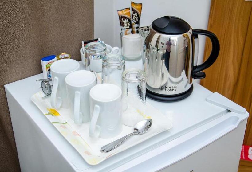 تختخواب و صبحانه Anabelle Bed And Budapest