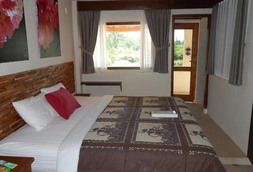 Bed and Breakfast Alamanda Family Villas, Pool & Local Tours