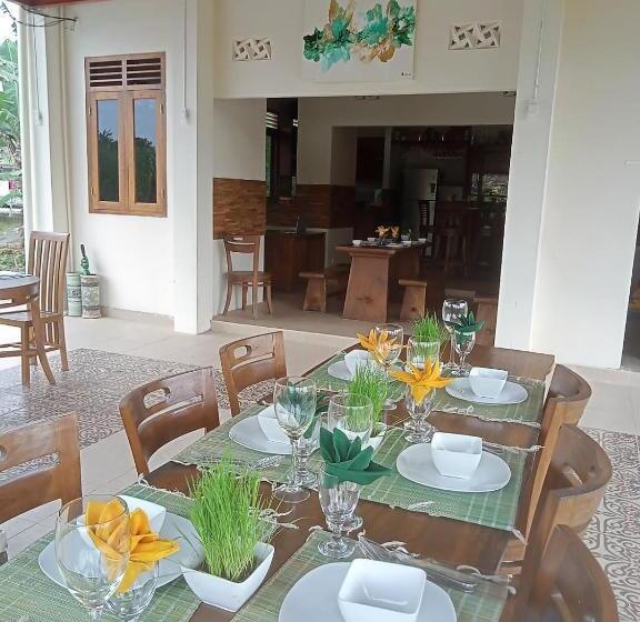 Bed and Breakfast Alamanda Family Villas, Pool & Local Tours
