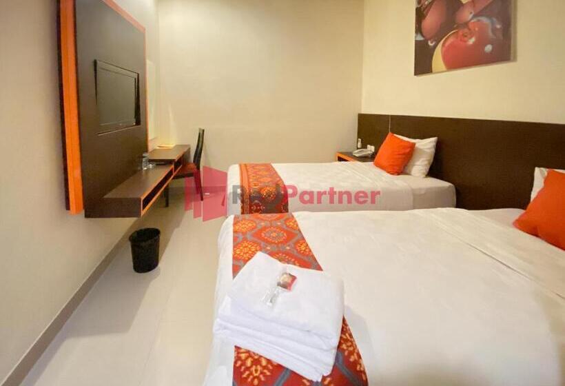 مبيت وإفطار Alpha Makassar Redpartner