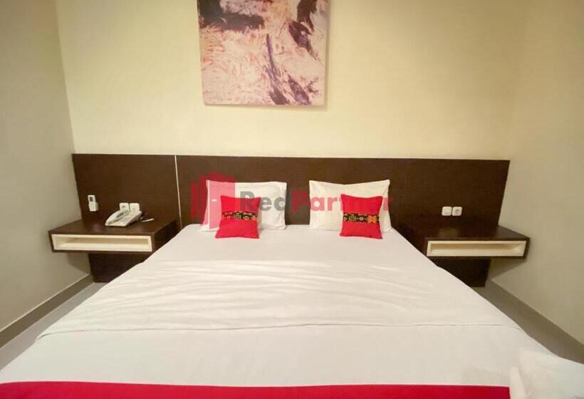 مبيت وإفطار Alpha Makassar Redpartner