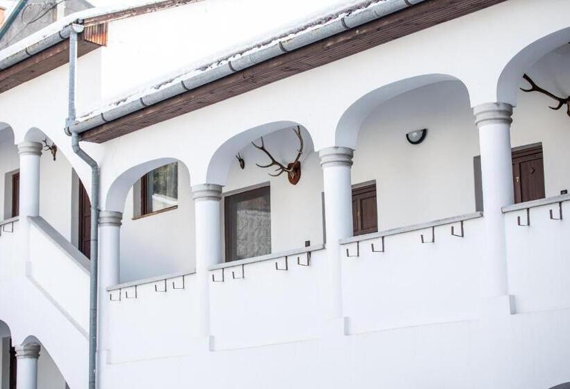 تختخواب و صبحانه Eden Panzió