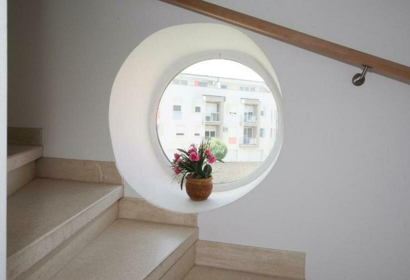 민박 Fehér Hajó Panzió és Vendéglő