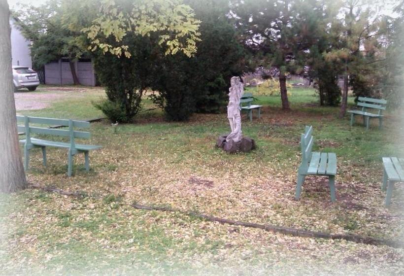 Bed and Breakfast Fenyő Panzió