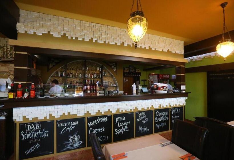 Bed and Breakfast Gőzmalom étterem és Panzió