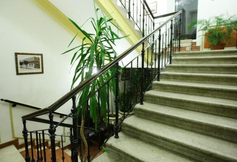 Bed and Breakfast Gőzmalom étterem és Panzió