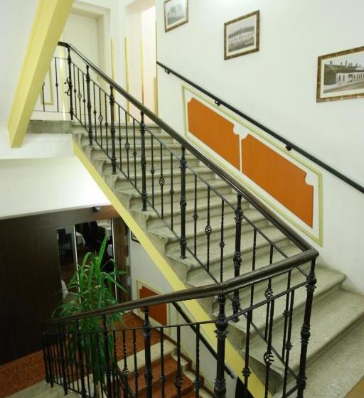 Bed and Breakfast Gőzmalom étterem és Panzió