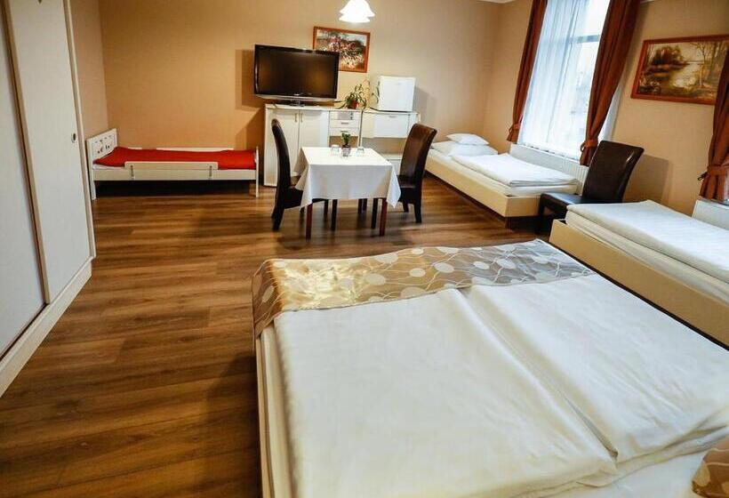 Bed and Breakfast Gőzmalom étterem és Panzió