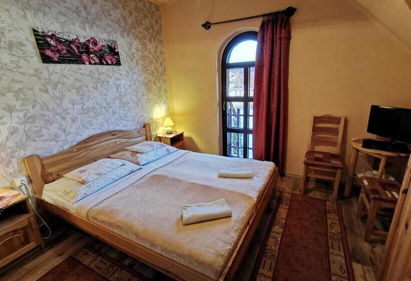 Bed and Breakfast Hegyi Panzió