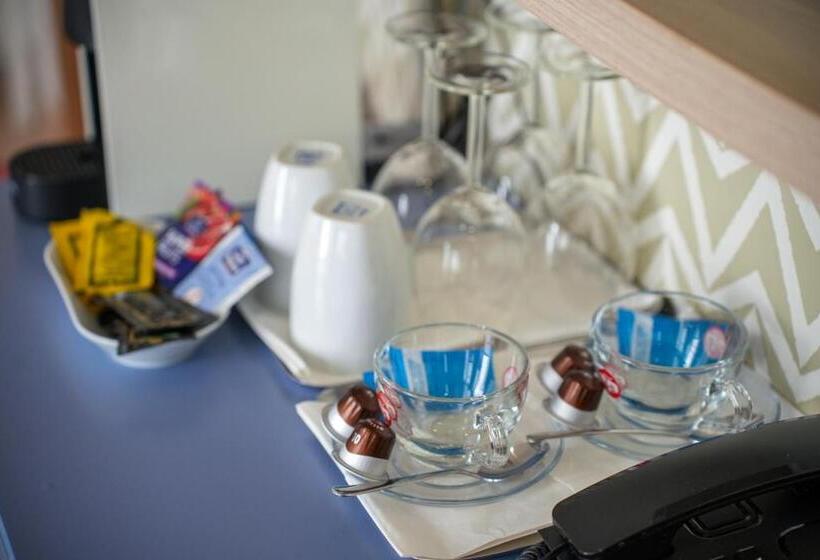 تختخواب و صبحانه Imola Udvarház Dessert