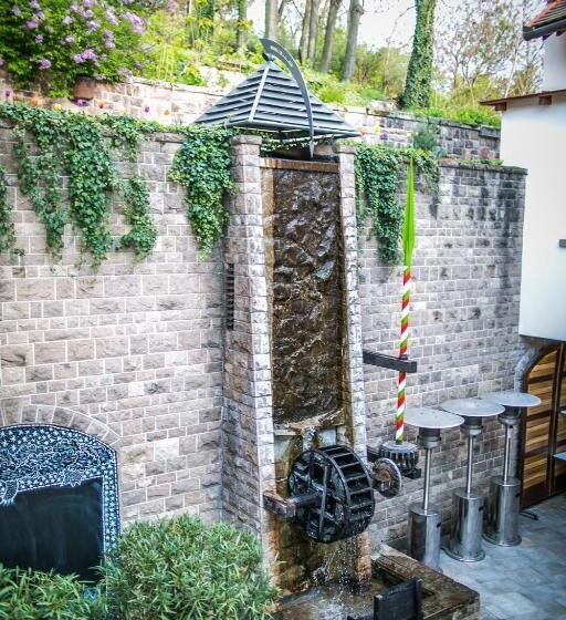 تختخواب و صبحانه Imola Udvarház Dessert