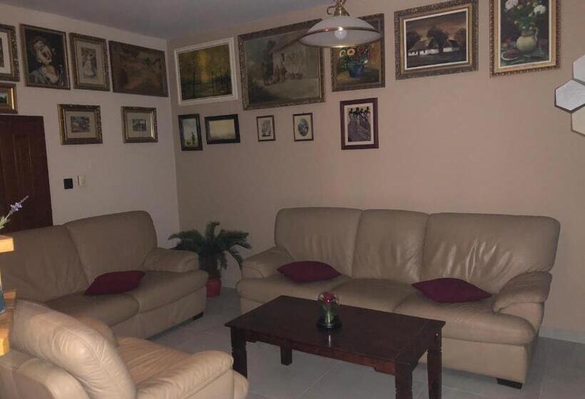 مبيت وإفطار éjjelibagoly Vendégház