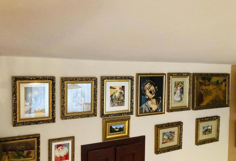 مبيت وإفطار éjjelibagoly Vendégház