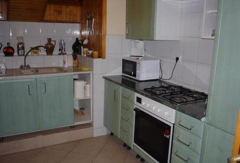 مبيت وإفطار éjjelibagoly Vendégház