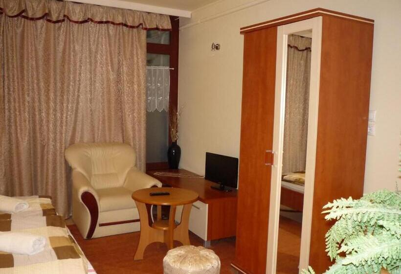 مبيت وإفطار éjjelibagoly Vendégház