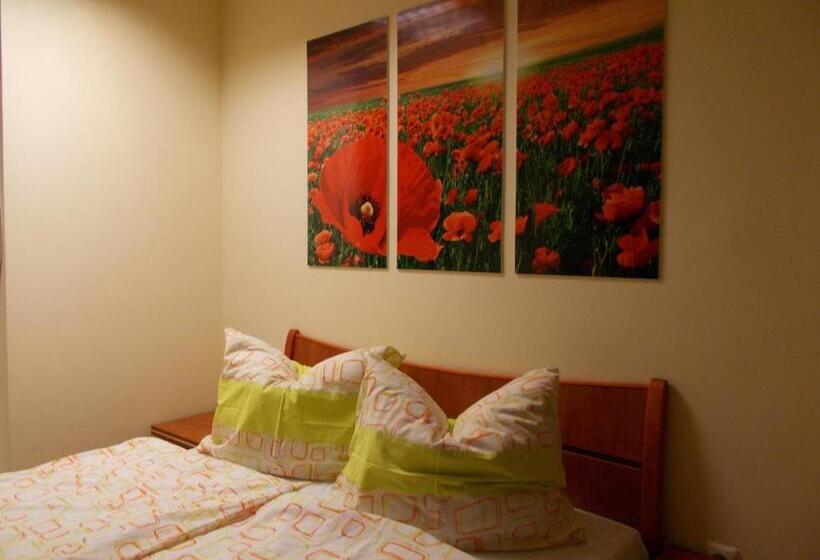 مبيت وإفطار éjjelibagoly Vendégház