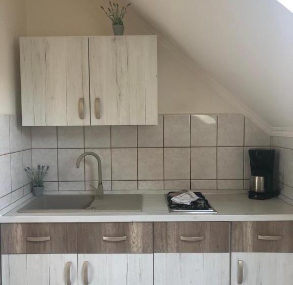 تختخواب و صبحانه Judit Vendégház