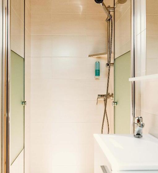 Bed and Breakfast Kakukk Vendéglő Panzió