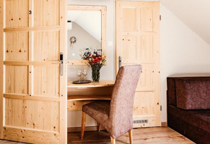 Bed and Breakfast Kakukk Vendéglő Panzió