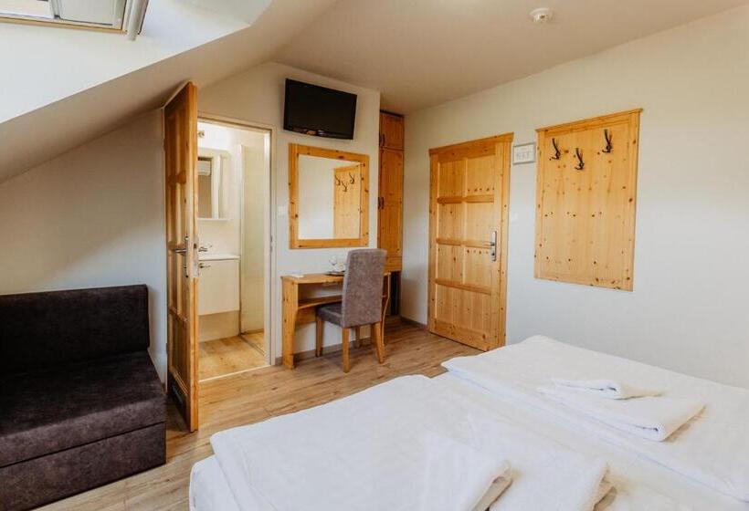 Bed and Breakfast Kakukk Vendéglő Panzió