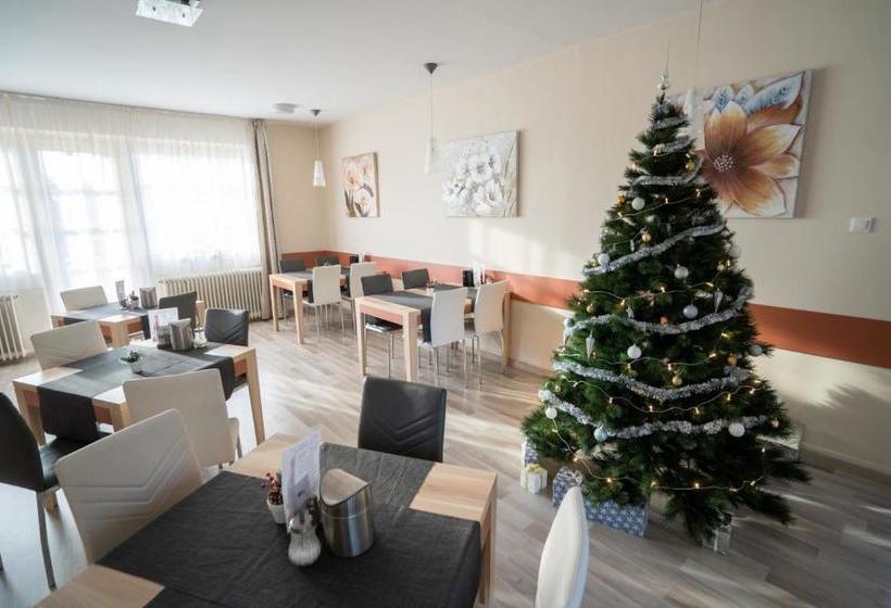 تختخواب و صبحانه Szilvia Gästehaus