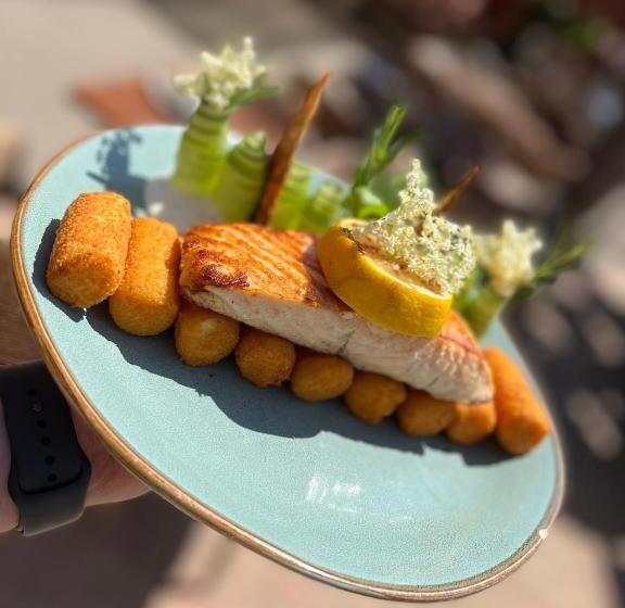 مبيت وإفطار Malom Club Panzió