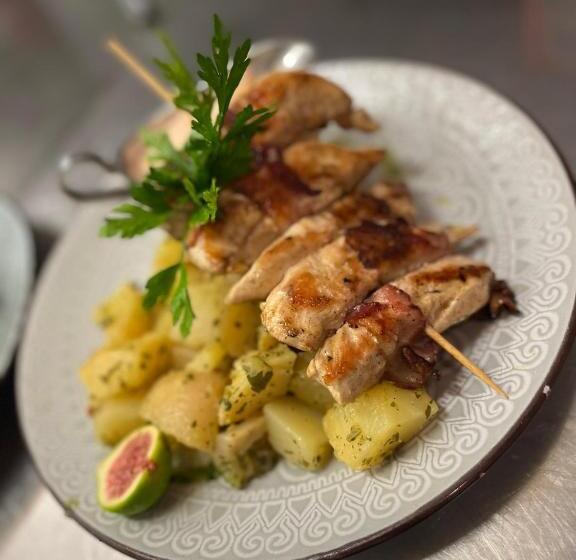 مبيت وإفطار Malom Club Panzió