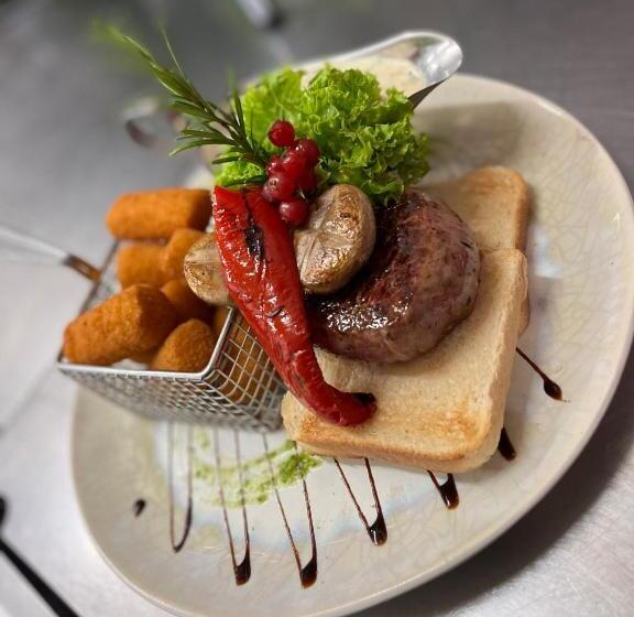 مبيت وإفطار Malom Club Panzió