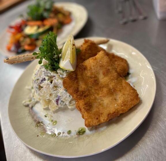 مبيت وإفطار Malom Club Panzió