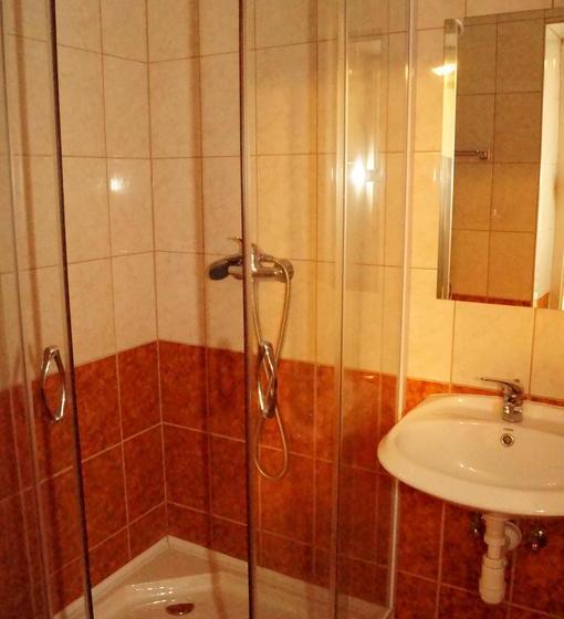 مبيت وإفطار Malomudvar étterem Cukrászda Panzió és Rendezvényház
