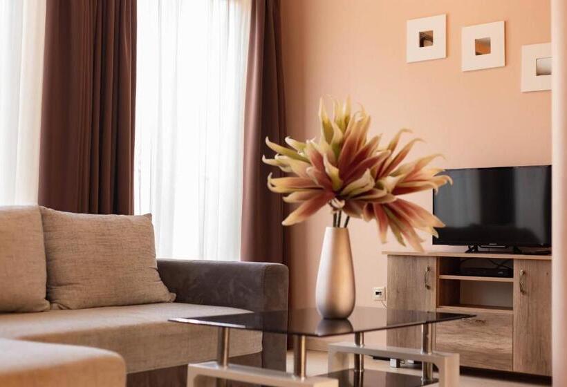 住宿加早餐  Maya Panzio Rezidencia