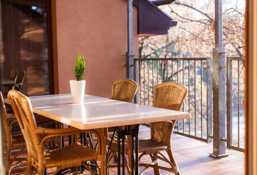 住宿加早餐  Maya Panzio Rezidencia