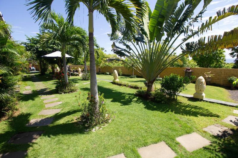 צימר Ocean Villa Dive Resort   Tulamben