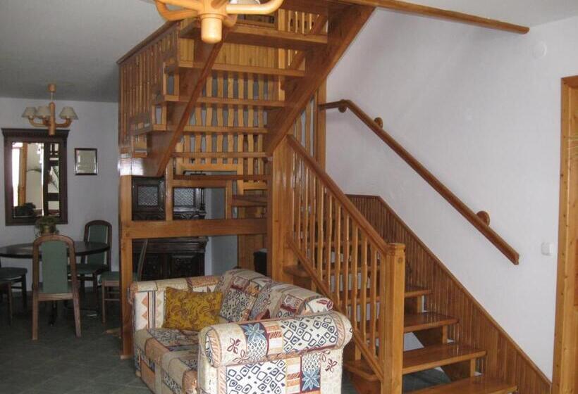 ベッドアンドブレックファースト Platán Panzió