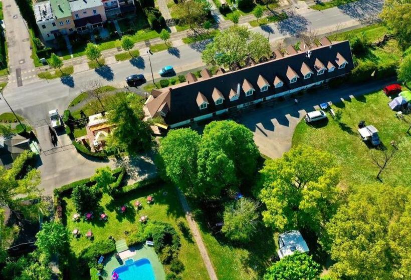 تختخواب و صبحانه Romantik Camping és Panzió