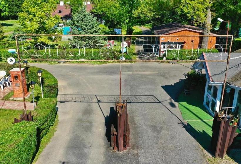 تختخواب و صبحانه Romantik Camping és Panzió