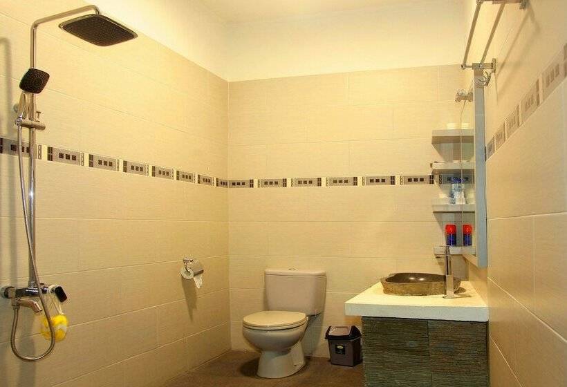 住宿加早餐  Villa Rumah Putih Abu Abu