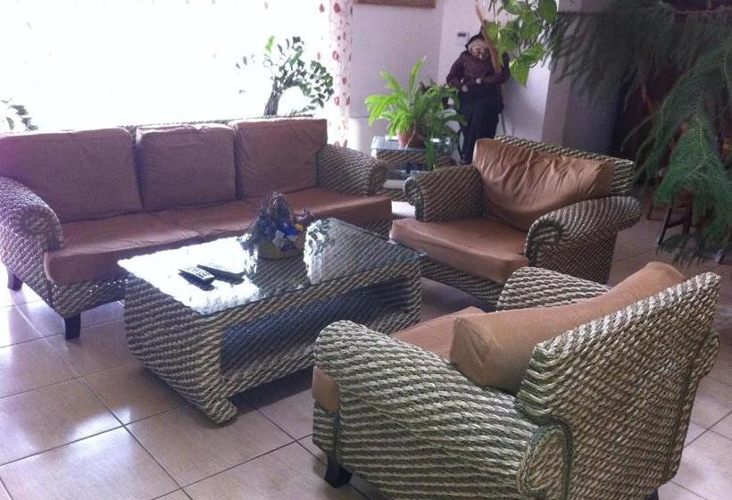 تختخواب و صبحانه Sarokhaz Panzio