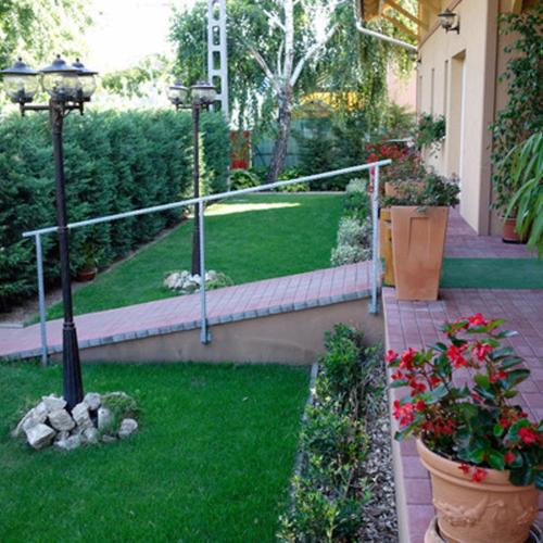 تختخواب و صبحانه Sarokhaz Panzio