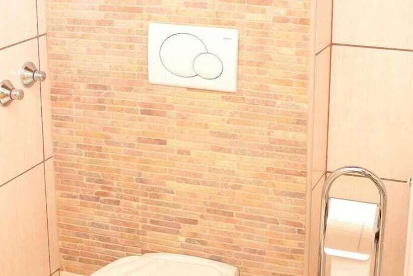 تختخواب و صبحانه Sarokhaz Panzio