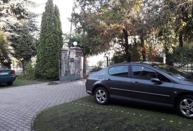 مبيت وإفطار Szalay Villa