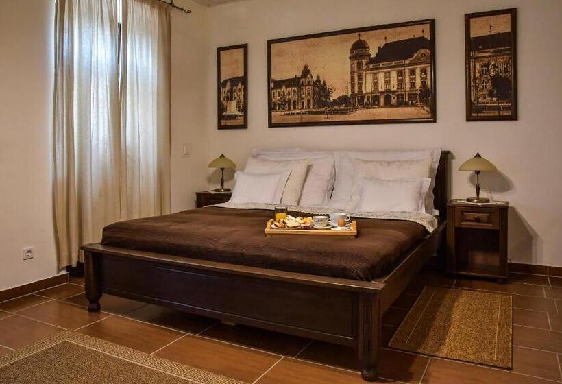 مبيت وإفطار Szin Es Vendeghaz